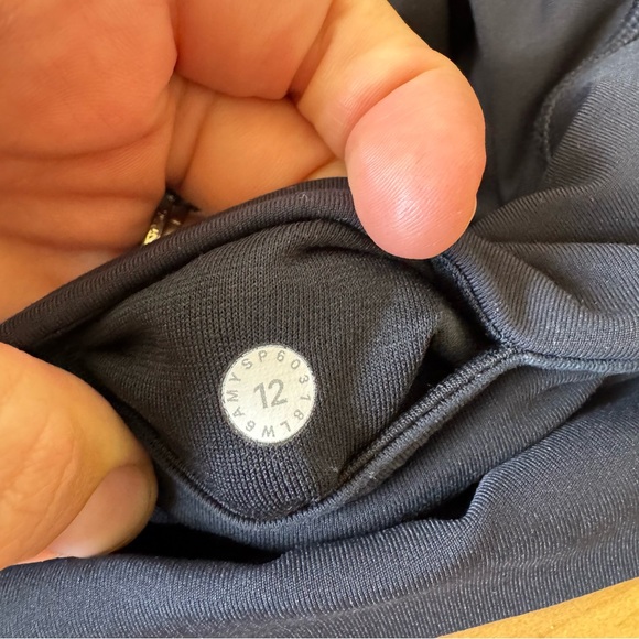 Lululemon all the right places crop ll 23” black - Picture 8 of 8